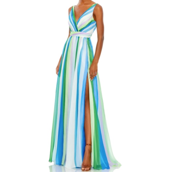 Mac Duggal Dresses & Skirts - MAC DUGGAL Prom Summer Spring Wedding Flowy Elegant Gown • size 14 NWT